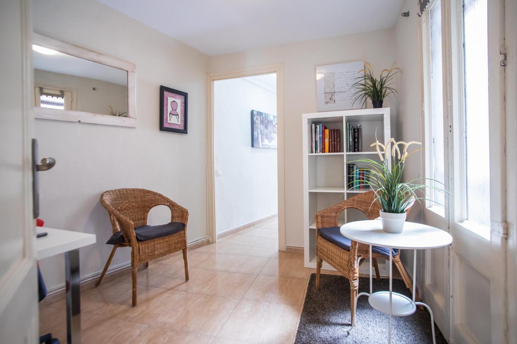 42man1018 Centrally Located Flat In Sant Antoni Apartament Barcelona